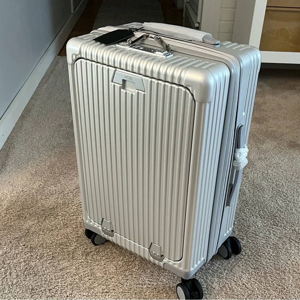 Nobl- Carry On Silver Hard Shell Suitcase - Picture 3 of 7